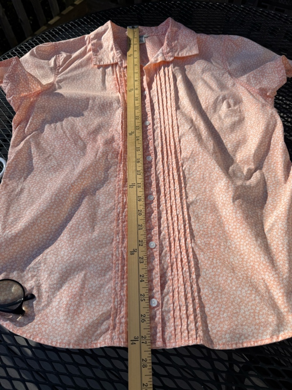 Women’s LL Bean puffed sleeve cotton blouse - Picture 6 of 9